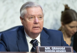 Read more about the article In Atlanta a special grand jury in Georgia has issued recommendations for charges against 39 individuals, among whom is Senator Lindsey Graham