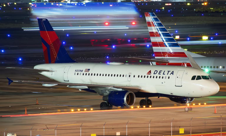 Delta Flight and Air Force Jet in Near Miss Over Washington D.C.