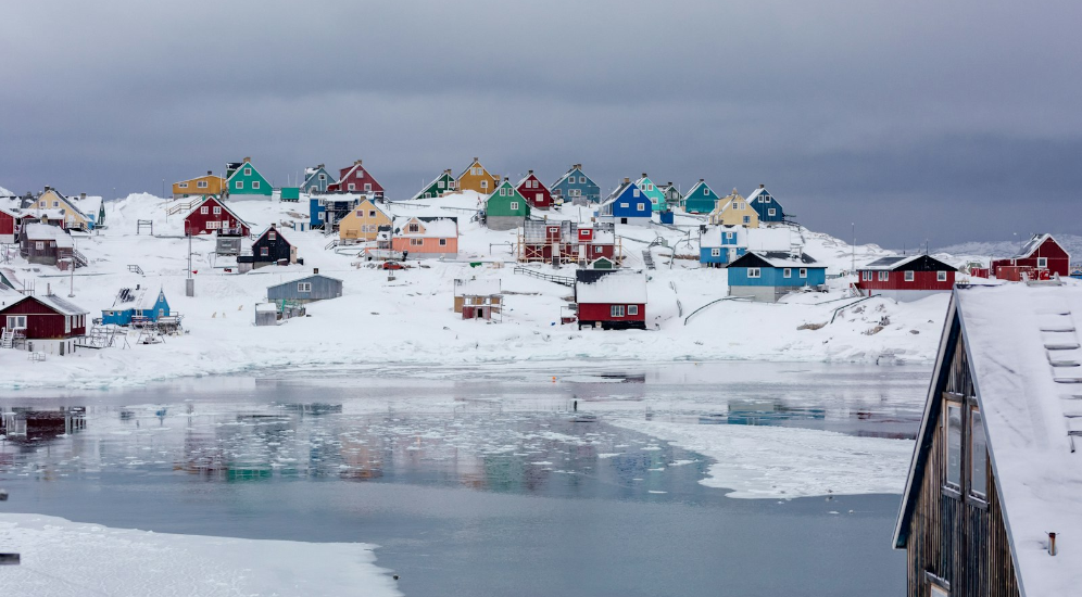 You are currently viewing Trump Considers Military Action in Greenland Following Danish Rebuke