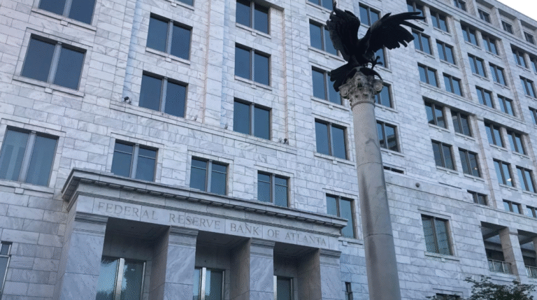 U.S. Economy Contracts 0.3% in Q1 – What It Means for Your Money in 2025