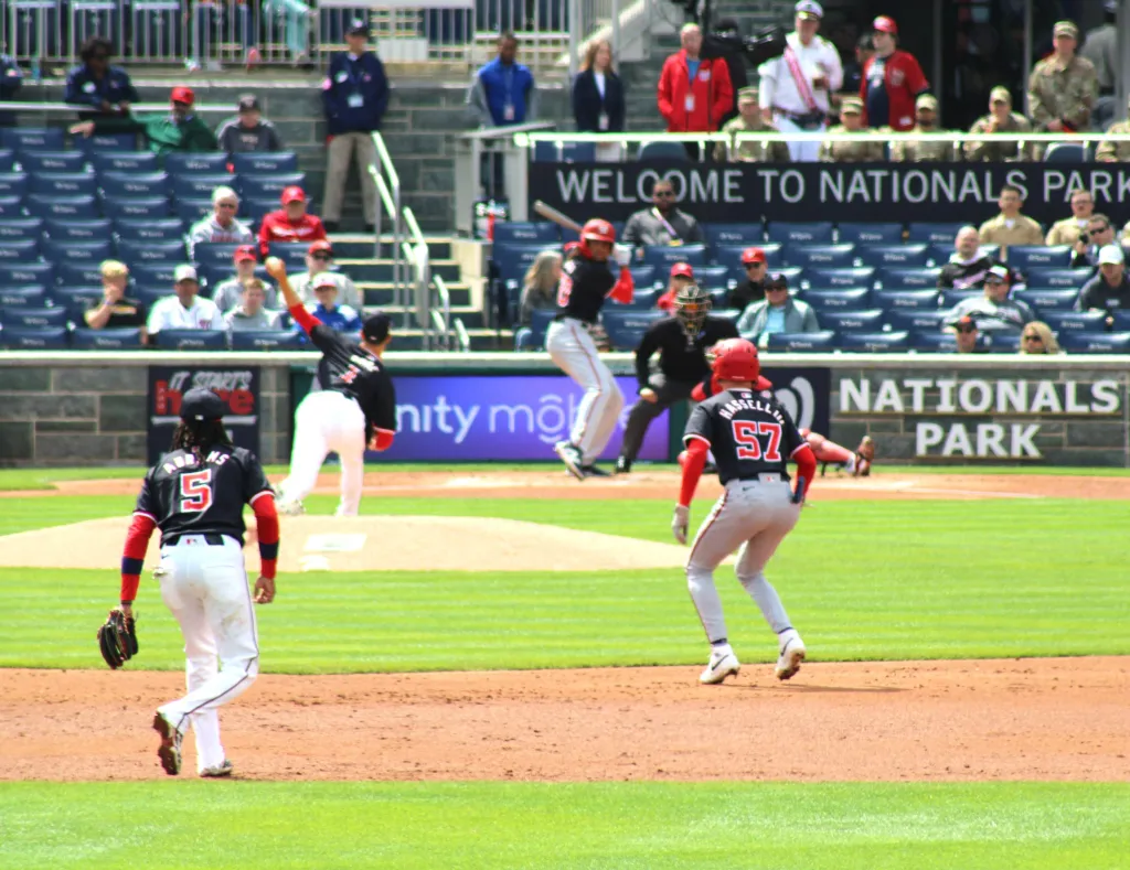 Read more about the article Braves vs Nationals: Robert Hassell III Shines in MLB Debut as Nationals Defeat Braves 8–7