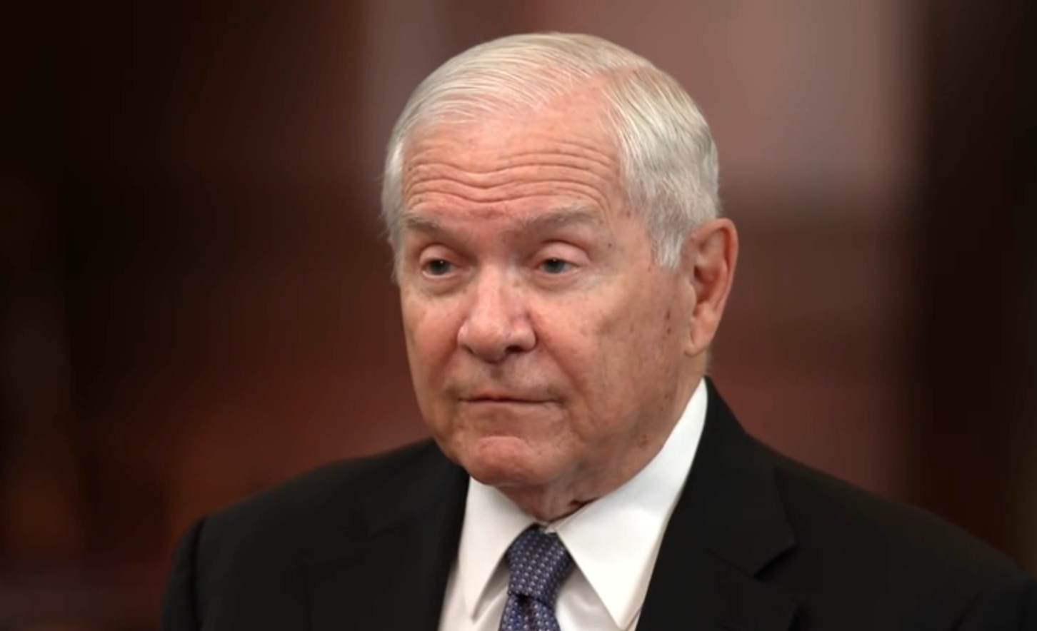 You are currently viewing Robert Gates Warns: Putin’s Imperial Ambitions Threaten Global Stability