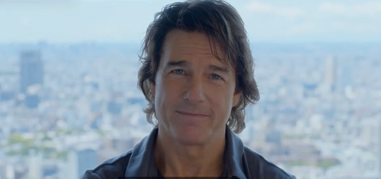 Mission Impossible 8: Tom Cruise's Surprise Theater Visits Ignite Fan Frenzy in Texas