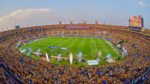 Read more about the article ¿A Qué Hora Juega Tigres – Toluca Hoy? Horario y Dónde Ver la Semifinal Ida Liga MX 2025 en Vivo desde USA