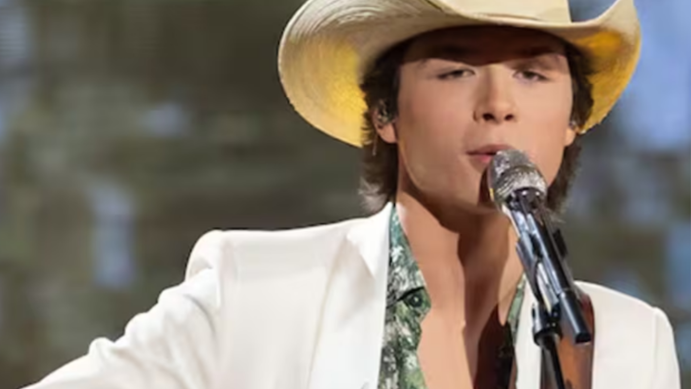 You are currently viewing American Idol 2025 Finale: John Foster Shines as Runner-Up in Season 23