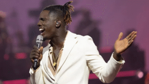 Read more about the article Jamal Roberts Wins American Idol 2025: A Historic Victory for Mississippi’s Soulful Star