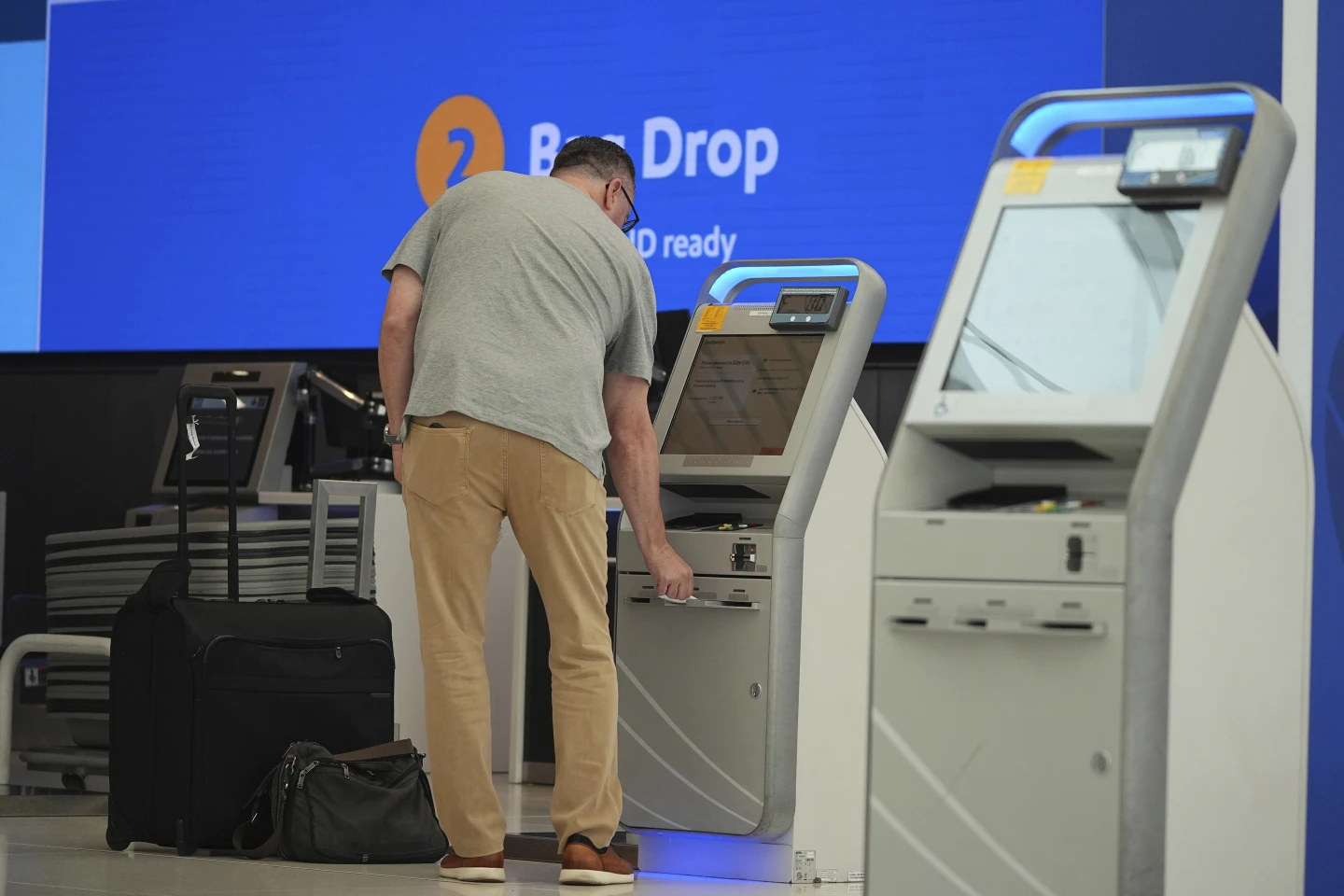 You are currently viewing United Airlines Check-In Policy Change: What Travelers Need to Know Starting June 3