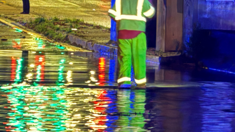 Flash Flood Warning in Metro Atlanta: Severe Storms Cause Power Outages and Flooding