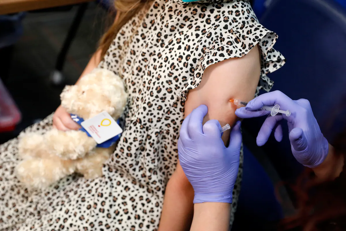 Read more about the article RFK Jr. Ends COVID 19 Vaccine Recommendation for Healthy Children and Pregnant Women