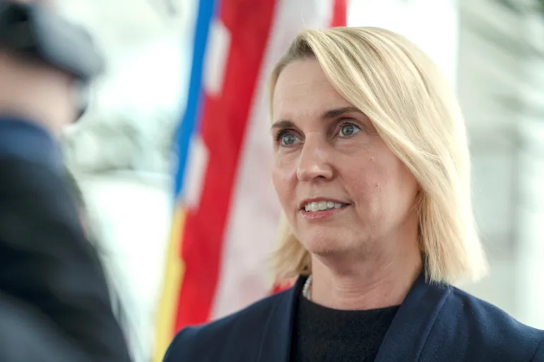 You are currently viewing Bridget Brink Resigns Over Trump’s Ukraine Policy: A Stand for Democratic Integrity
