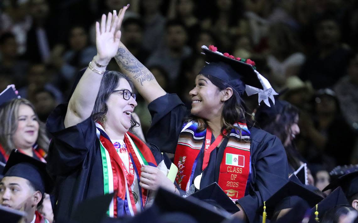Read more about the article Affinity graduation: Trump’s Crackdown on Diversity Ceremonies Backfires