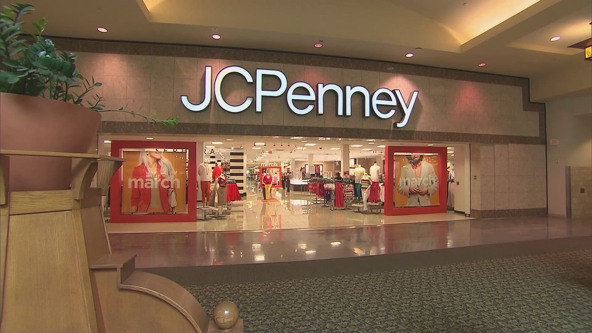 Read more about the article JCPenney Stores Closing: A Sign of Changing Retail Landscapes