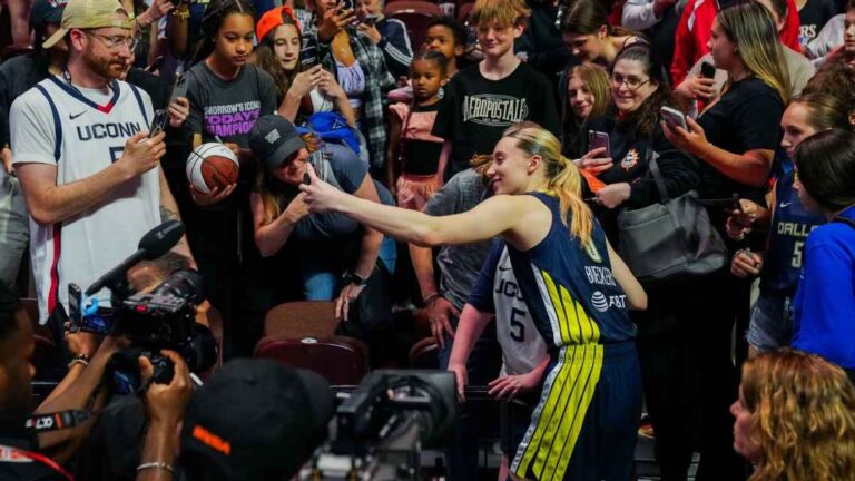 Paige Bueckers Leads Dallas Wings to First Win in Triumphant Connecticut ReturnCT Insider