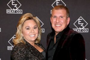 Read more about the article Trump Pardons Todd and Julie Chrisley: Reality TV Stars Freed After Fraud Convictions