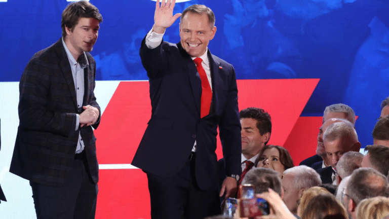 Poland's 2025 Presidential Election: Nawrocki's Victory and Its Implications