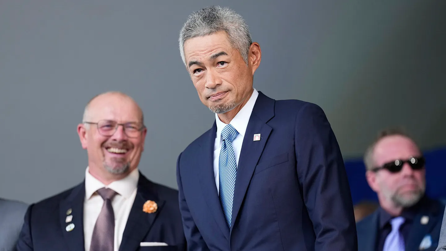Read more about the article Ichiro Suzuki takes swipe at lone writer who kept him from unanimous Hall of Fame election