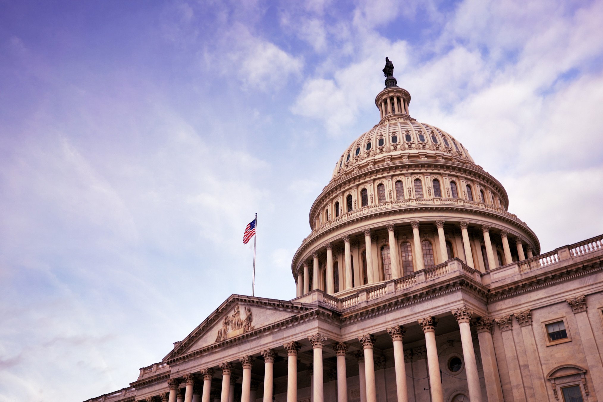 You are currently viewing US House Passes New Ukraine Aid Bill, Ensuring Continued Military Support