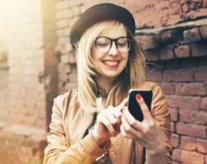 Read more about the article Snapchat AR Innovation & Stock Surge in 2025