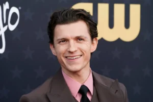 Read more about the article Tom Holland Concussed in Spider-Man Stunt | Production Paused