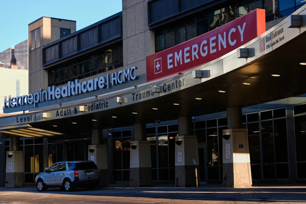 Immigration Enforcement at Minneapolis Hospitals Sparks Fear, Protests, and Urgent National Healthcare Debate