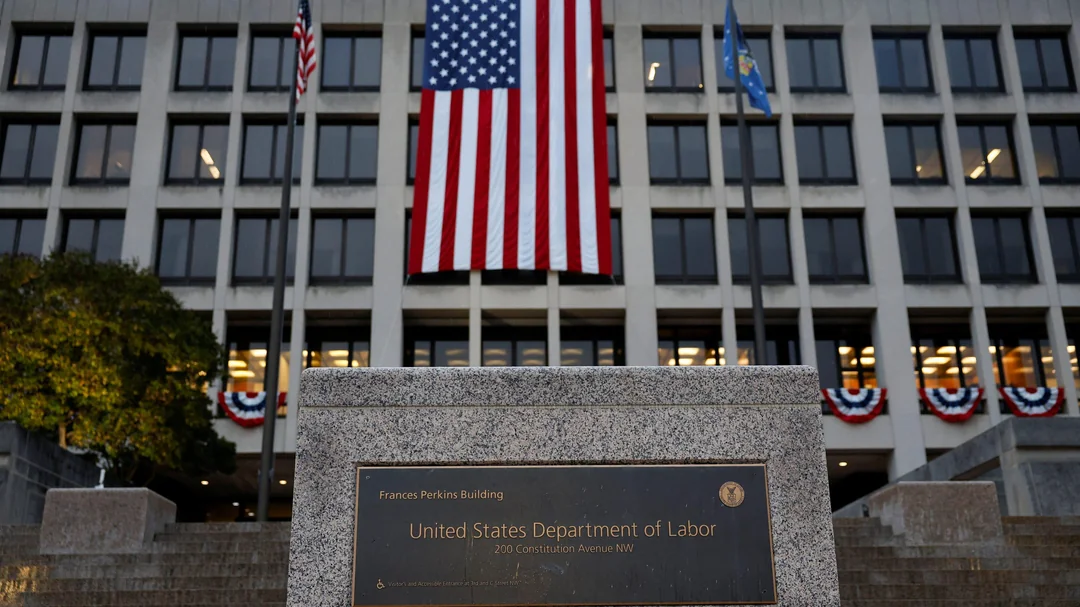 Read more about the article Department of Labor Under Fire After Post Uses Language Critics Say Echoes Nazi-Era Slogans