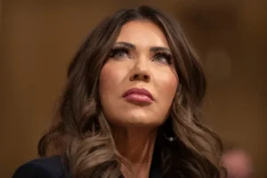 Read more about the article Homeland Security Deploys 2,000 Officers to Minnesota in What Officials Call the Largest Immigration Operation Ever