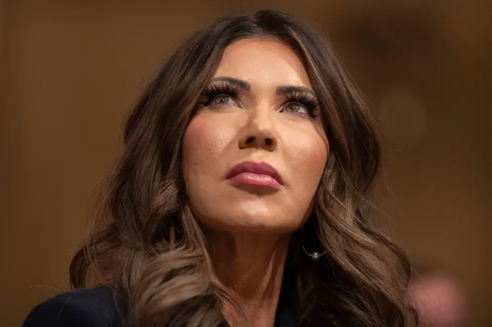 Read more about the article Homeland Security Deploys 2,000 Officers to Minnesota in What Officials Call the Largest Immigration Operation Ever