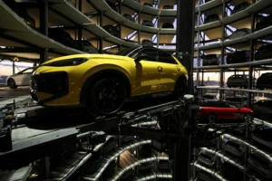 Read more about the article Volkswagen May Abandon Major U.S. Factory Plan as Tariffs Threaten Billions in Investment