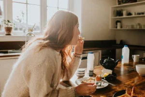 Read more about the article Vitamin B12 and Brain Health: New Research Warns Even “Normal” Levels May Not Be Enough