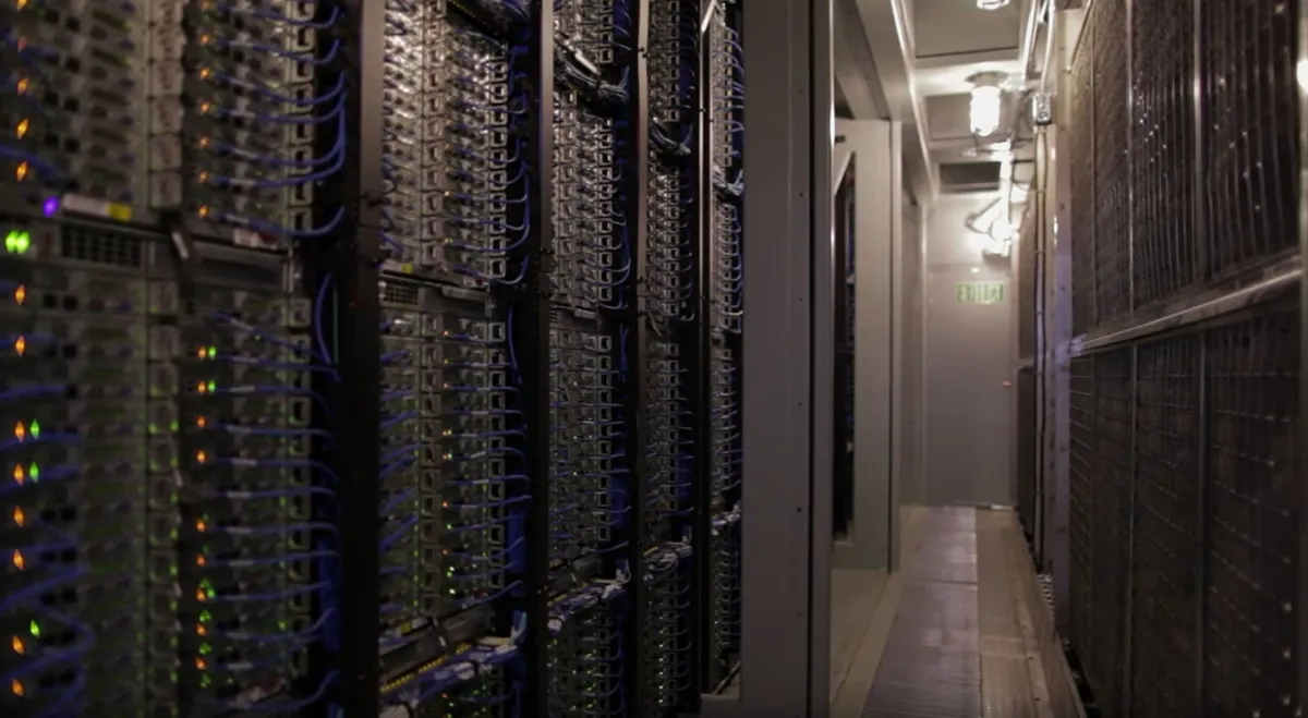 Read more about the article Microsoft Shares Slide as AI Spending Surges, Investor Doubts Grow, and Google Regains Tech Momentum