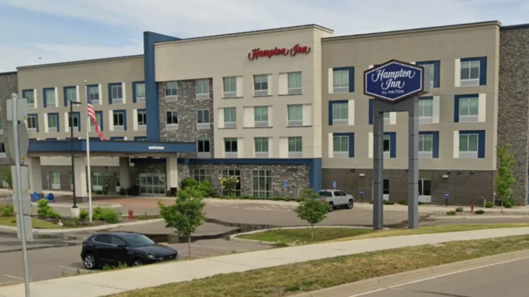 Hilton Hotels Drops Minneapolis Franchise After Second Refusal of DHS Booking Sparks Political