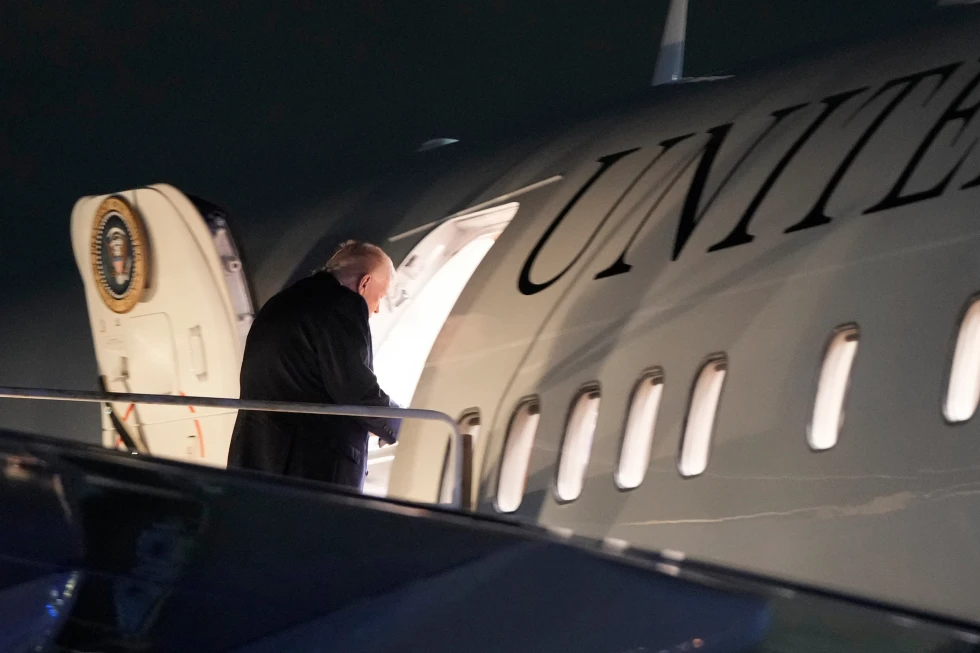 Read more about the article Trump Threatens to Shut ExxonMobil Out of Venezuelan Oil After CEO Labels It ‘Uninvestable,’ Sparking Corporate and Global Shockwaves