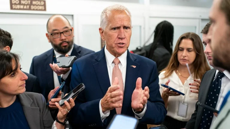 Republicans Vow to Stop Trump From Seizing Greenland by Force, Warning of Global and NATO Fallout