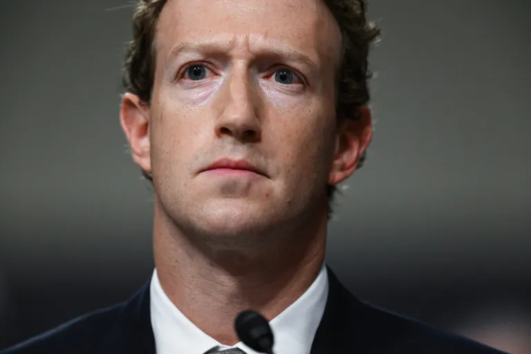 You are currently viewing Magnificent 7 Stocks Lagging Behind S&P 500 as Market Leadership Shifts in 2026