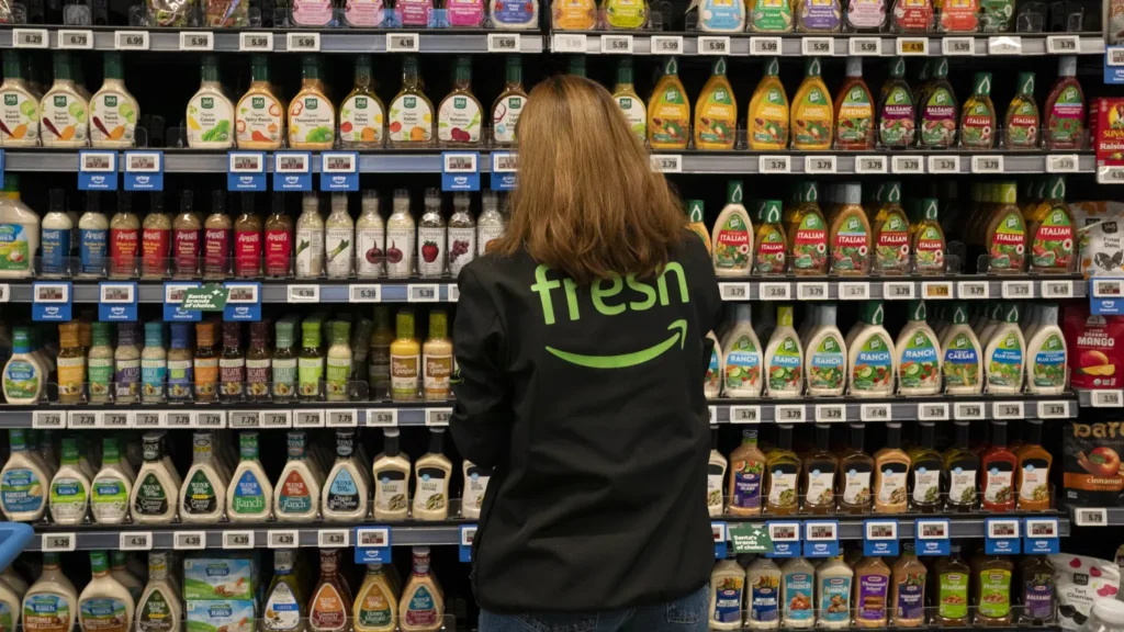 Amazon Shuts Down Fresh and Go Stores Nationwide, Signaling a Major Shift in How Americans Buy Groceries