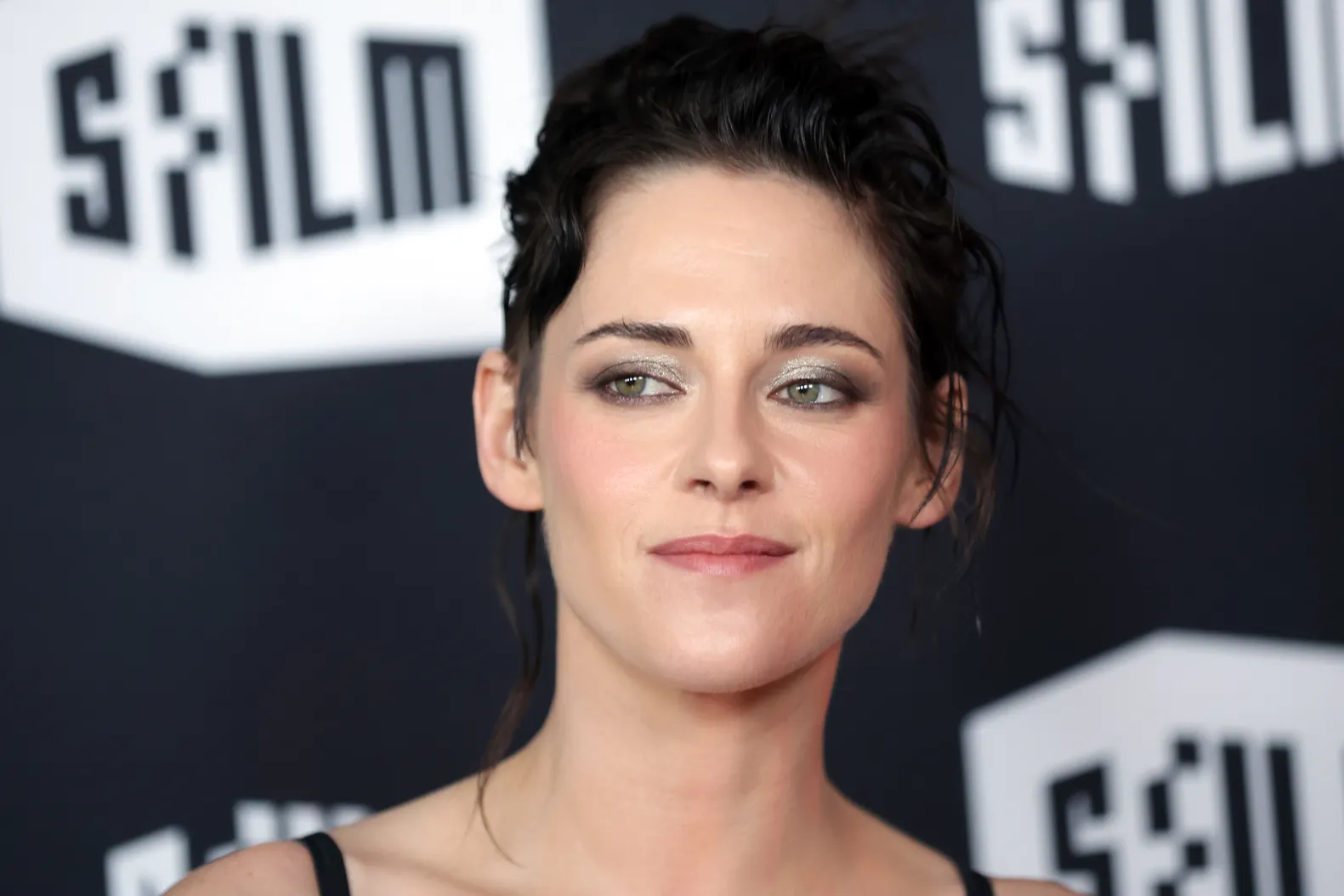 You are currently viewing Kristen Stewart to Direct Twilight Remake With Vision and Passion