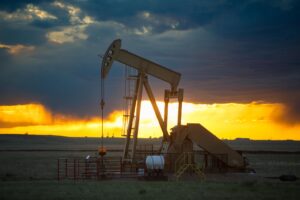 Read more about the article How Trump’s Climate Rollback and Russia Deal Could Impact U.S. Energy Stocks and Oil Prices