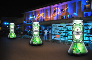 Read more about the article Heineken to Cut 6,000 Jobs as Beer Sales Slide, Signaling Major Global Industry Shift