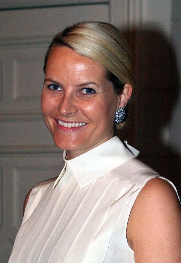 Norway Crown Princess’s Epstein Contacts Revealed, Raising Global Questions About Royal Judgment 