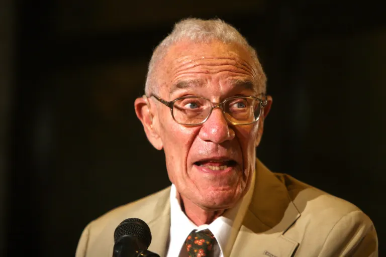 AI Productivity Paradox: CEOs Admit Billions Spent, But Real Gains Still Missing