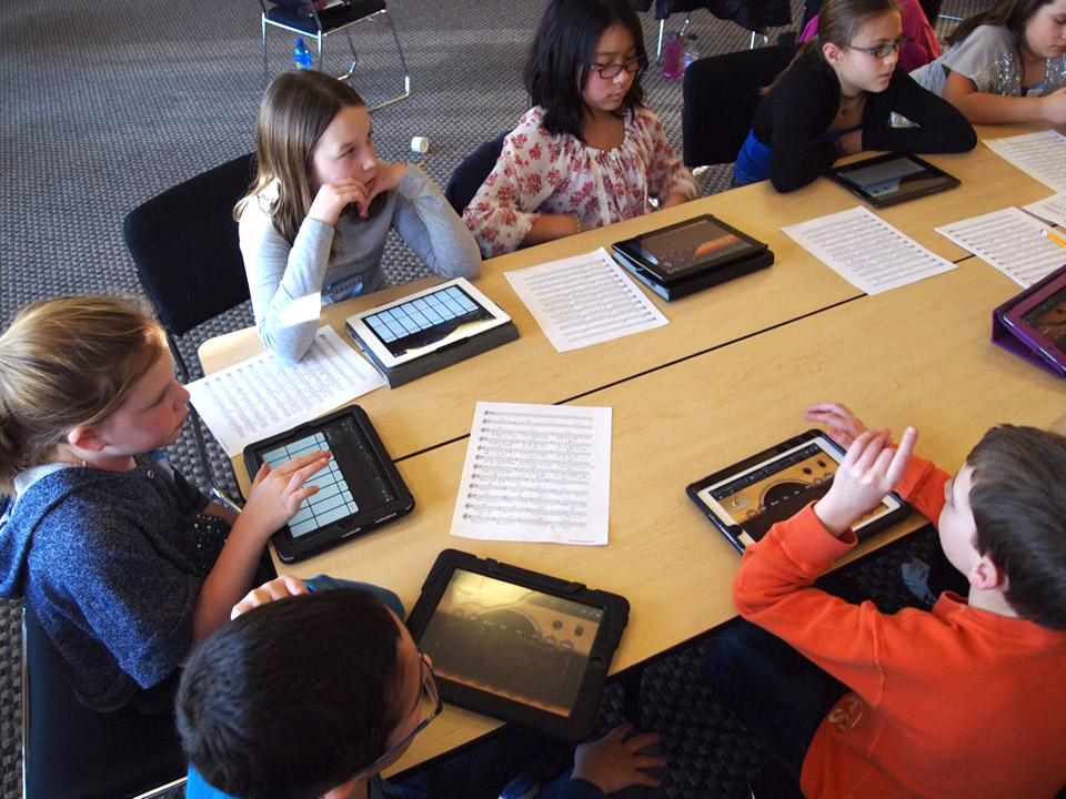 using tablets in the classroom 960