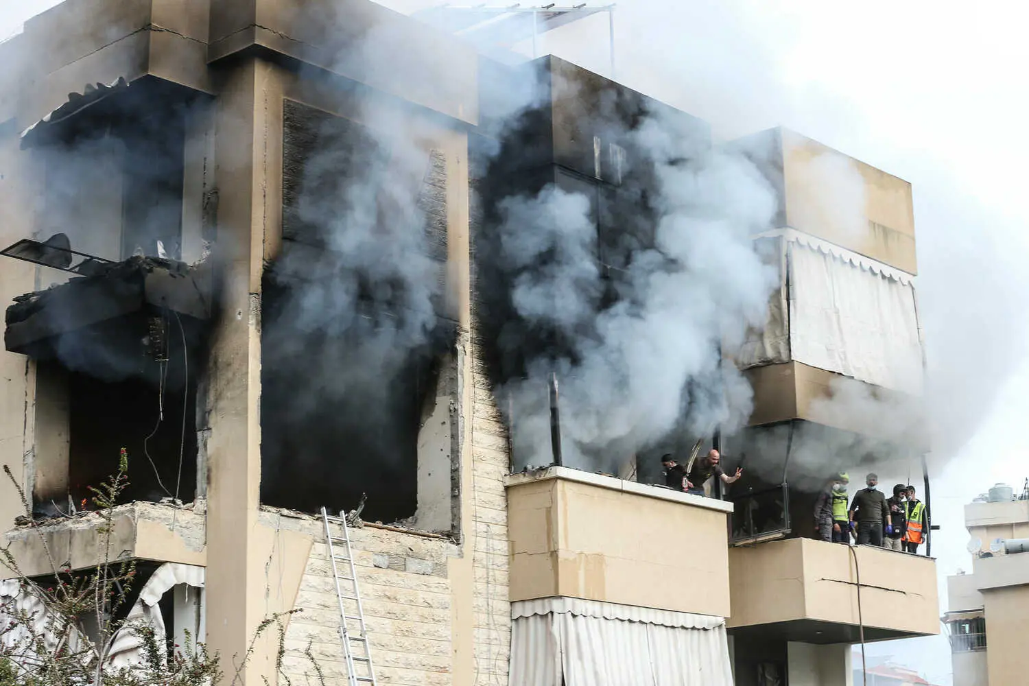 Iran War Escalates as Kharg Island Strike Threatens Global Oil Supply and Sparks Gulf Retaliation Fears