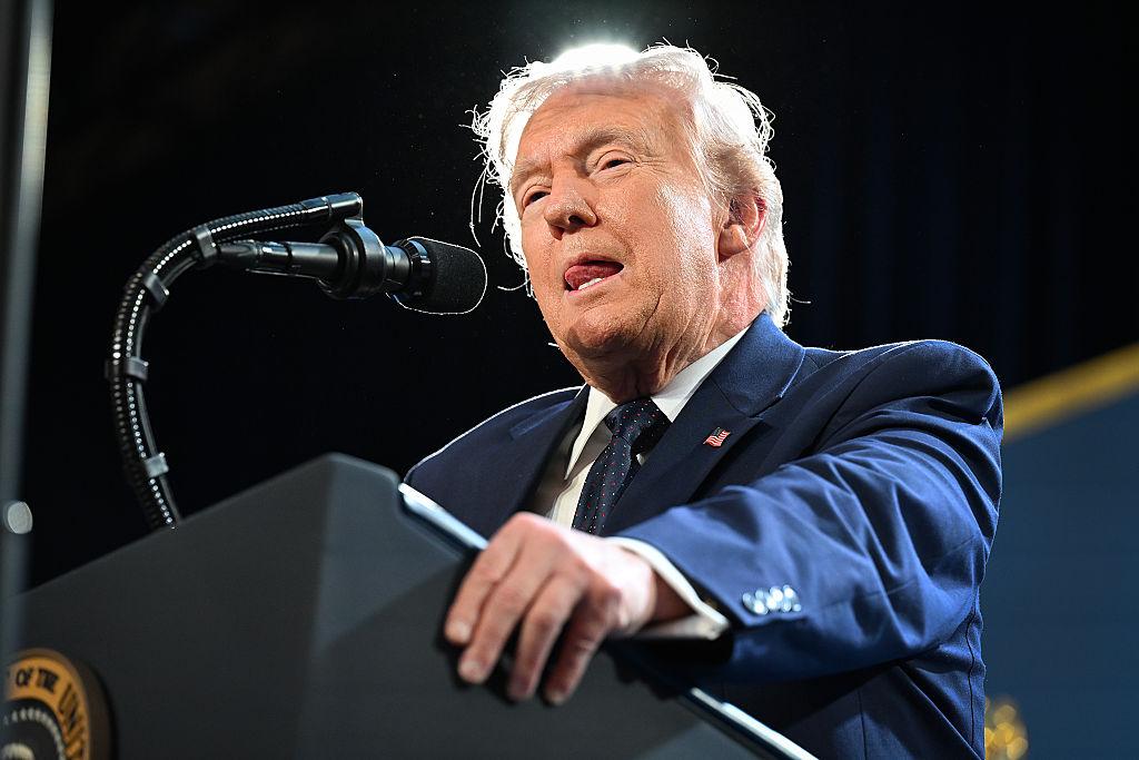 Trump Issues Urgent 48-Hour Warning to Iran as Global War and Oil Crisis Fears Surge