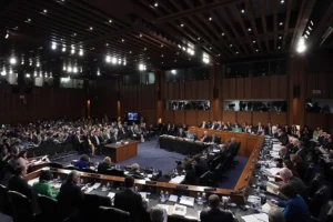 Read more about the article Meta’s $310 Billion Crash Sparks ‘Tobacco Moment’ Fears — Should Investors Exit or Double Down?