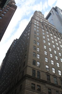 Read more about the article Banking Sector Under Pressure: How Higher Rates and Regulation Are Reshaping US Financial Stability