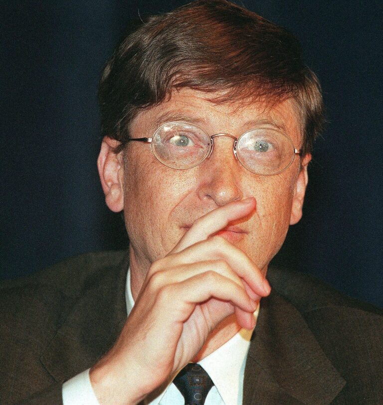 Bill Gates Admits Secret Affairs and Epstein Ties, Sparking Global Shock and Trust Concerns