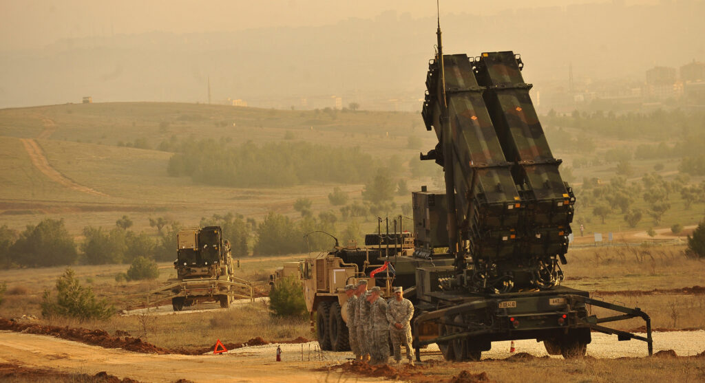 U s service members stand by a patriot missile battery in gaziantep turkey