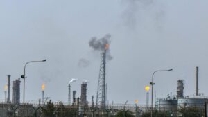 Read more about the article Kuwait Petroleum Corporation Drone Attack: Major Damage Raises Global Oil Security Concerns