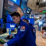 How to Build Wealth in the US Stock Market in 2026: Proven Strategies, Top Sectors, and Smart Investing Tips for Beginners and Pros