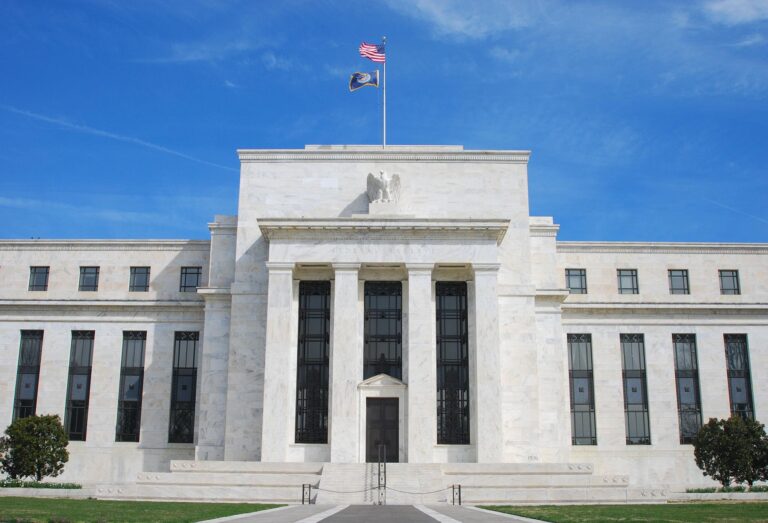 US Economy at a Turning Point: Falling Mortgage Rates and Policy Signals Spark New Growth Hopes in 2026